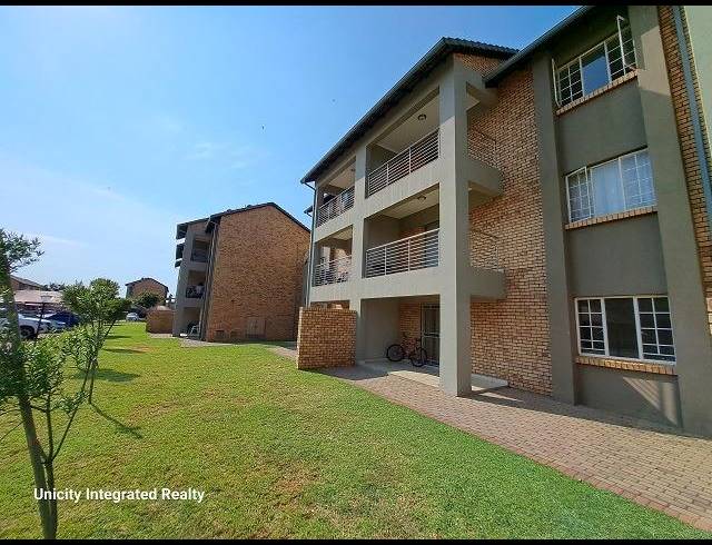 2 BEDROOM APARTMENT FOR SALE IN STONERIDGE